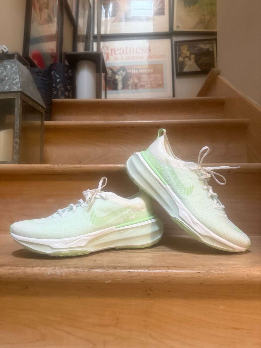 Nike Women’s Zoom X Invincible 3 (Barely Green, W-11.5US)